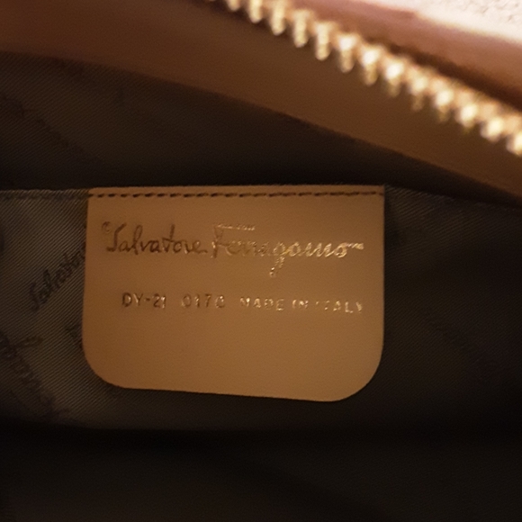 FERRAGAMO Purse -Authentic - Picture 10 of 12